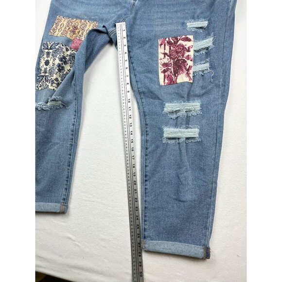 Lane Bryant Mid-Rise Boyfriend Jeans With Patchwork & Ripped Details Boho Sz 20 - Picture 6 of 12